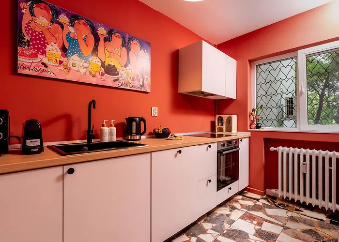 דירה Eclectic Romexpo 2br Near Metro