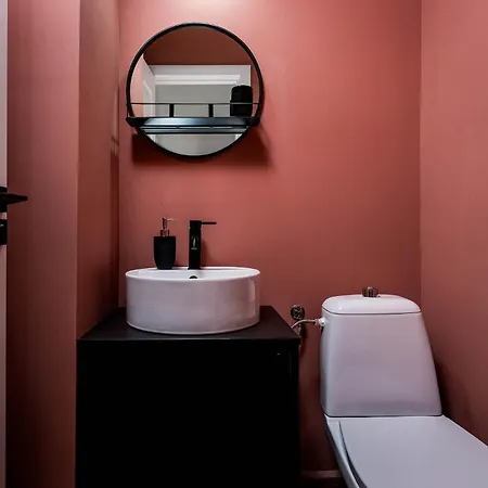 Appartement Eclectic Romexpo 2br Near Metro