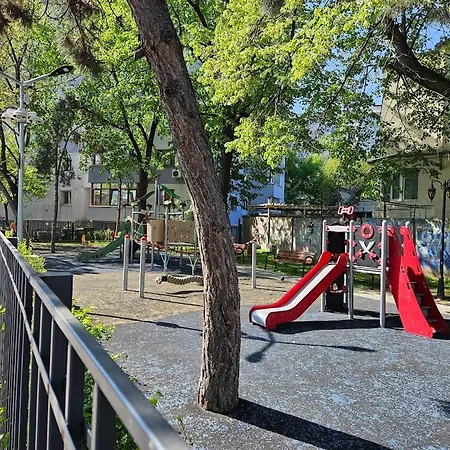 Eclectic Romexpo 2br Near Metro *