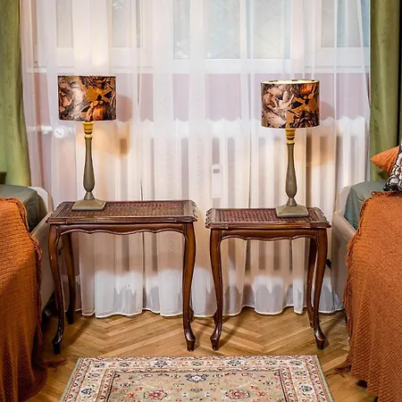 Eclectic Romexpo 2br Near Metro Apartment