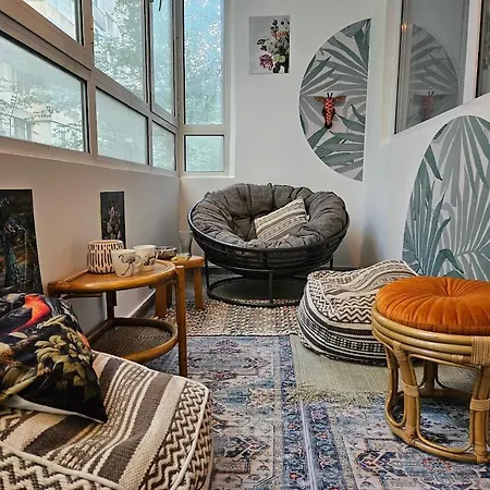 Eclectic Romexpo 2br Near Metro * Bükreş