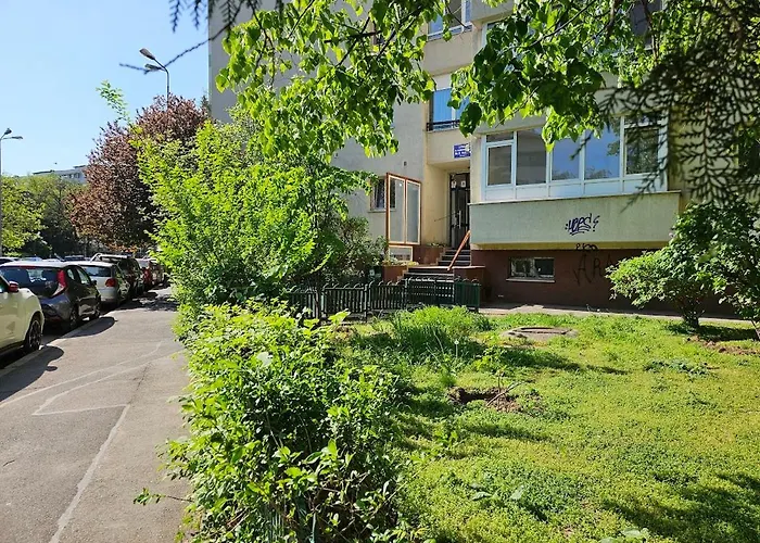 Eclectic Romexpo 2br Near Metro * Bucharest