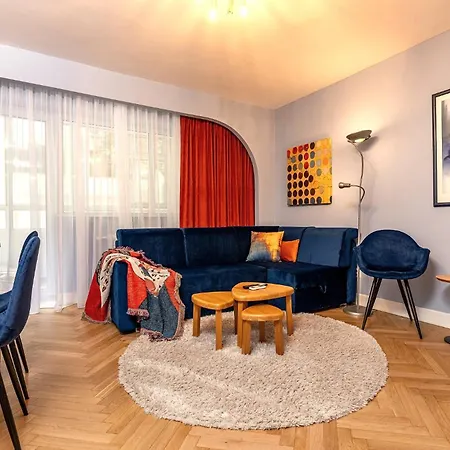 Eclectic Romexpo 2br Near Metro Lägenhet