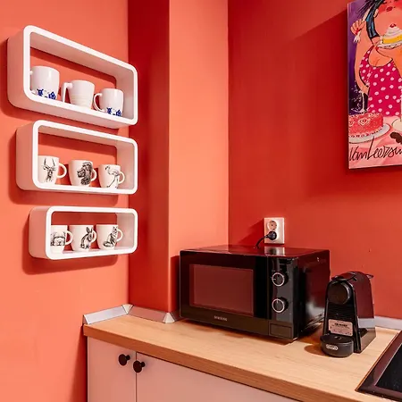 Eclectic Romexpo 2br Near Metro Bukarest