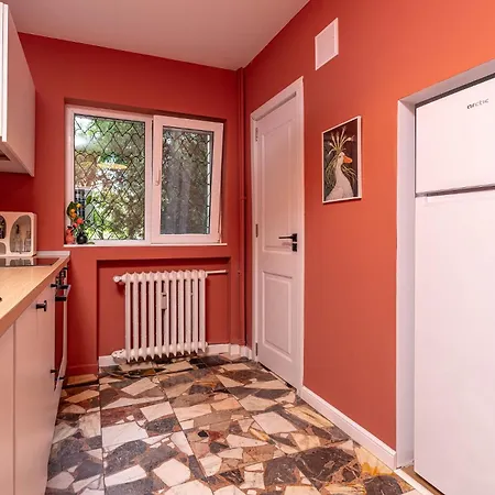 Eclectic Romexpo 2br Near Metro Apartman